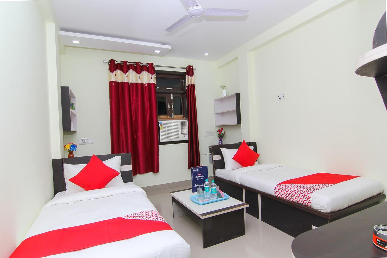 Oyo 12446 Shree Sai Guest House Allāhābād Junction Exteriör bild
